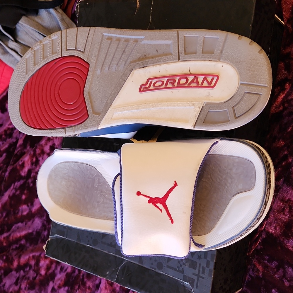Jordan Hydro Retro 3 slides